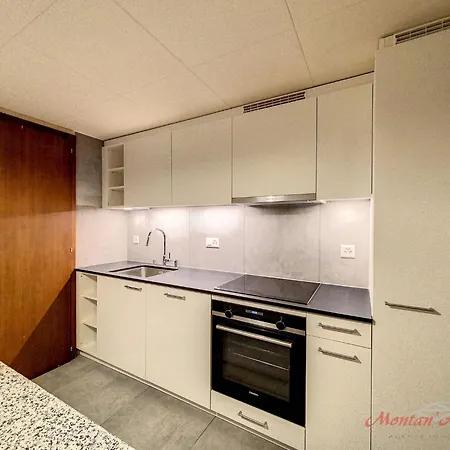 Daire Crans-colline 17 By Interhome